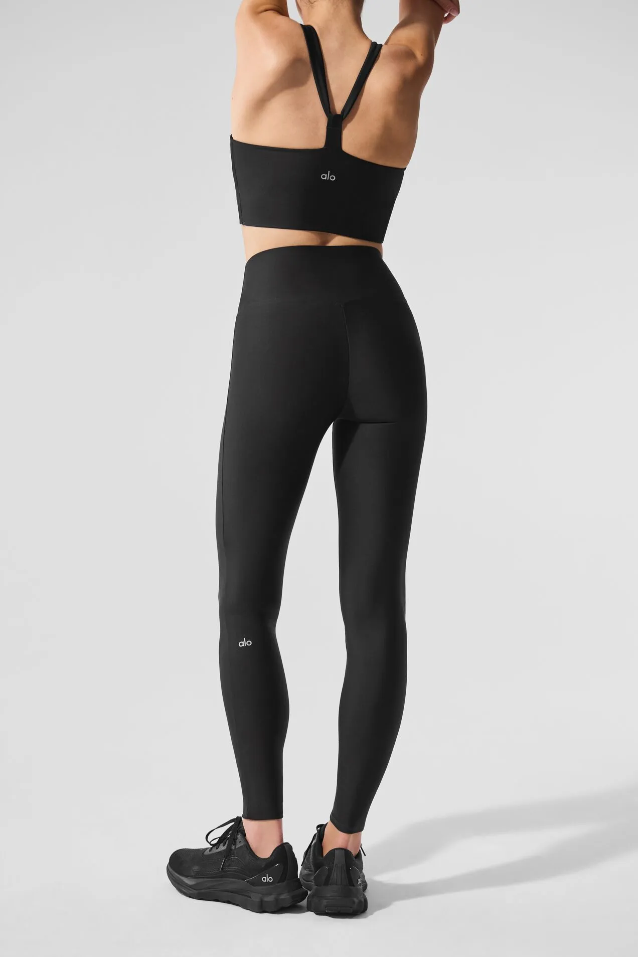 LEGGING AIRLIFT HIGH-WAIST SLEEK